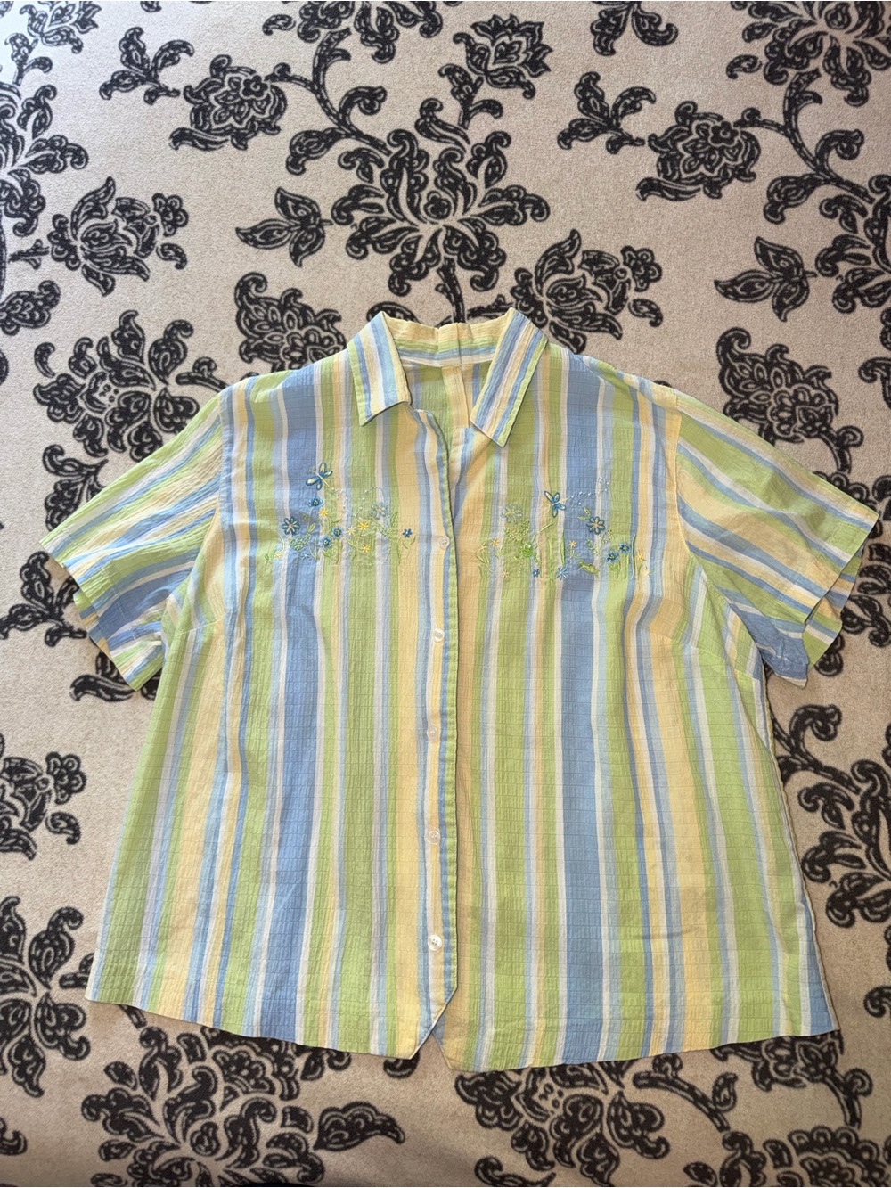 Casual Short-Sleeve Button-Up Shirt in Blue, Green & Yellow Stripe